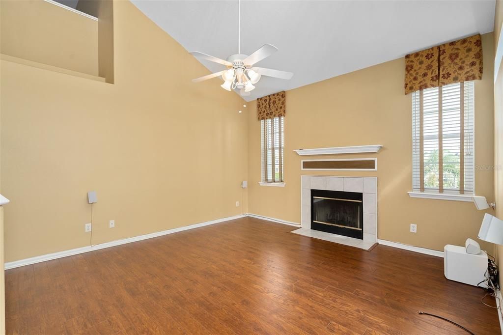 For Sale: $315,000 (2 beds, 3 baths, 1506 Square Feet)