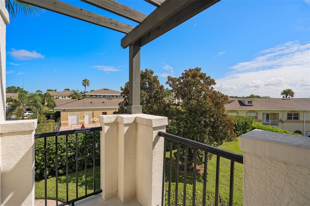 For Sale: $315,000 (2 beds, 3 baths, 1506 Square Feet)