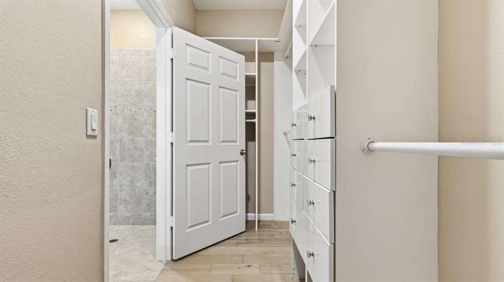 待售: $465,000 (4 贝兹, 3 浴室, 1948 平方英尺)