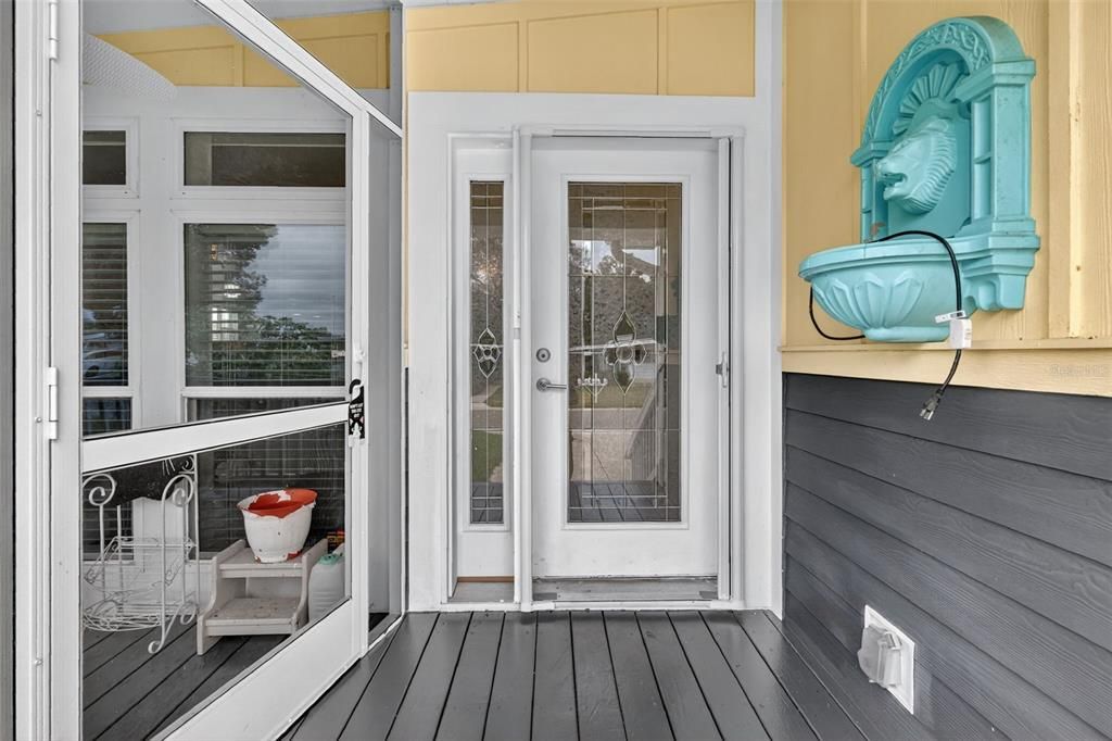 Под контрактом: $252,000 (3 спален, 2 ванн, 2032 Квадратных фут)