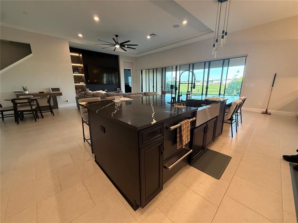 На продажу: $889,900 (5 спален, 4 ванн, 3138 Квадратных фут)