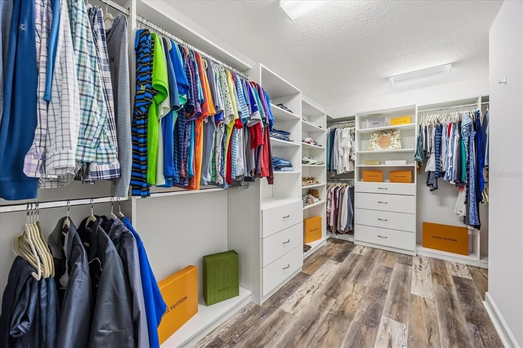 For Sale: $735,000 (4 beds, 2 baths, 2803 Square Feet)