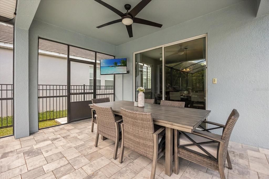 For Sale: $735,000 (4 beds, 2 baths, 2803 Square Feet)