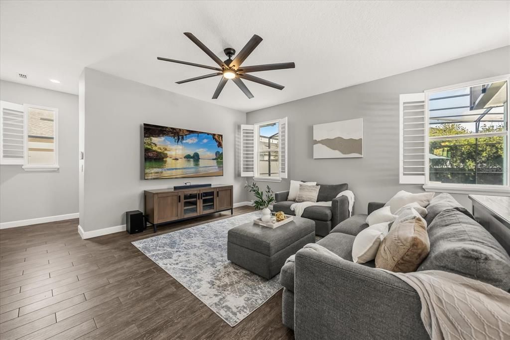 For Sale: $735,000 (4 beds, 2 baths, 2803 Square Feet)