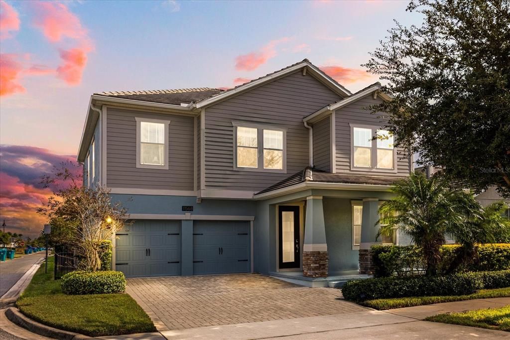 For Sale: $735,000 (4 beds, 2 baths, 2803 Square Feet)