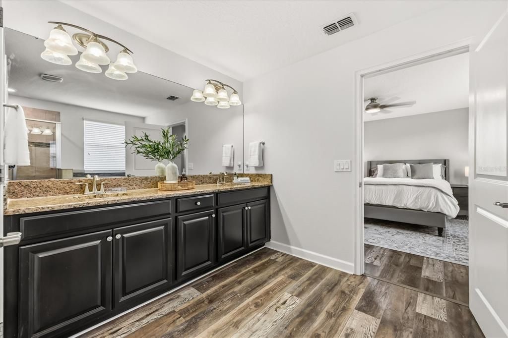 For Sale: $735,000 (4 beds, 2 baths, 2803 Square Feet)