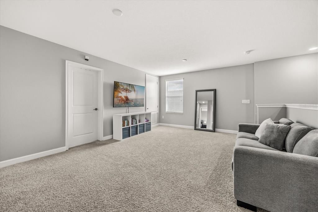 For Sale: $735,000 (4 beds, 2 baths, 2803 Square Feet)