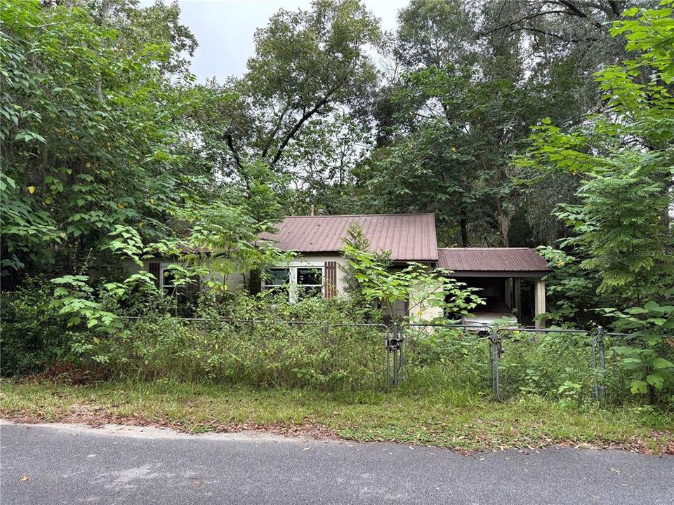 For Sale: $179,999 (3 beds, 1 baths, 926 Square Feet)