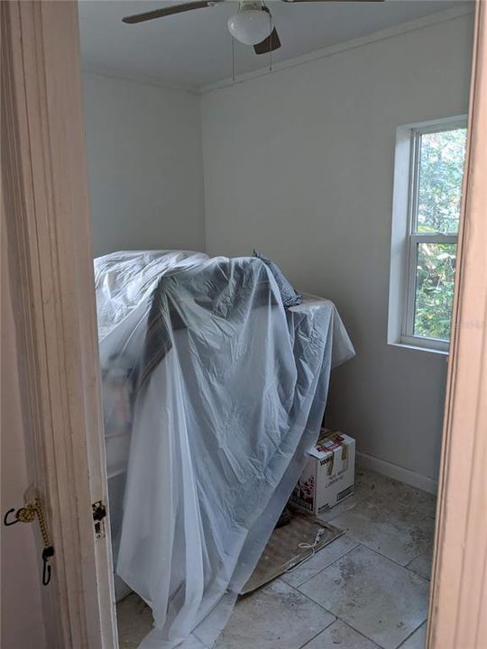 For Sale: $179,999 (3 beds, 1 baths, 926 Square Feet)