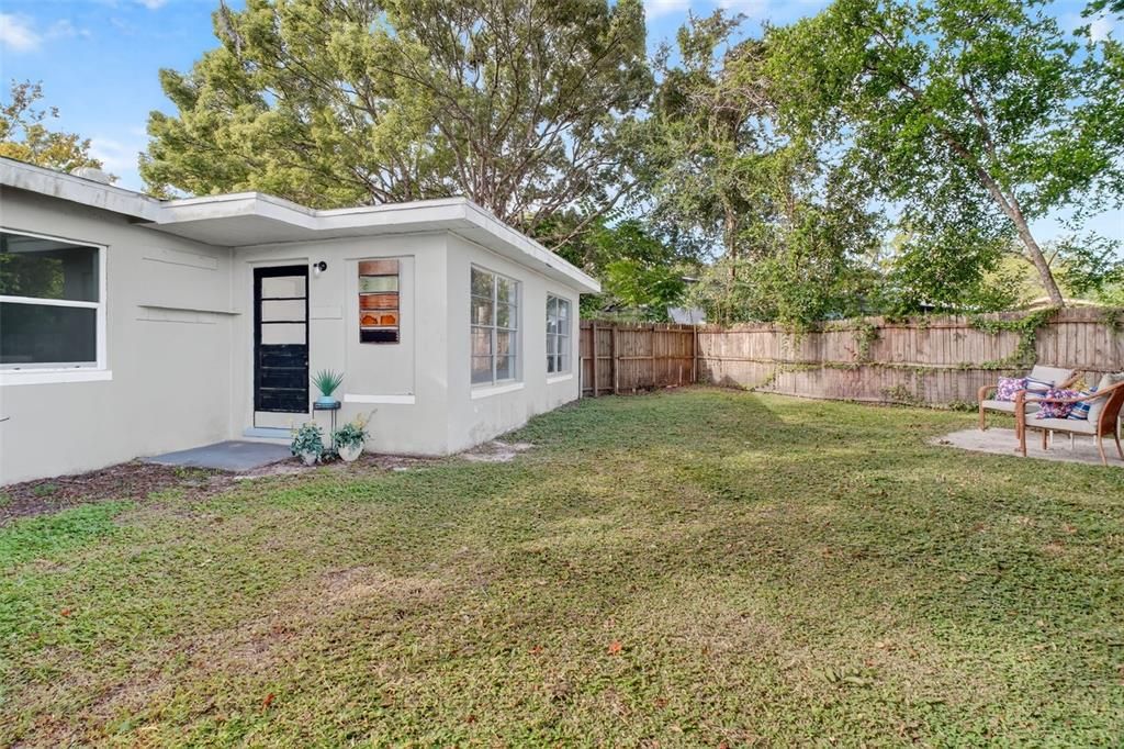 For Sale: $240,000 (3 beds, 2 baths, 1180 Square Feet)