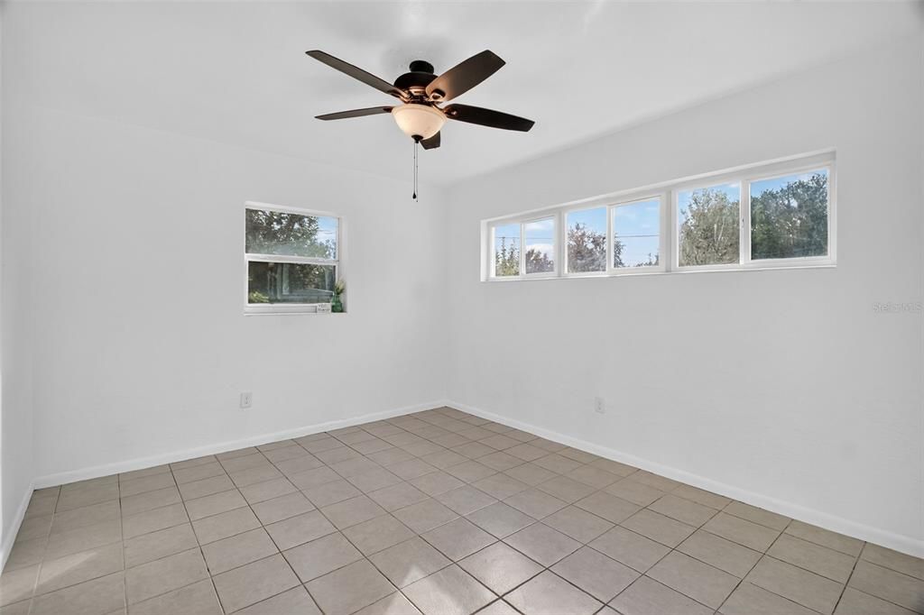 For Sale: $240,000 (3 beds, 2 baths, 1180 Square Feet)