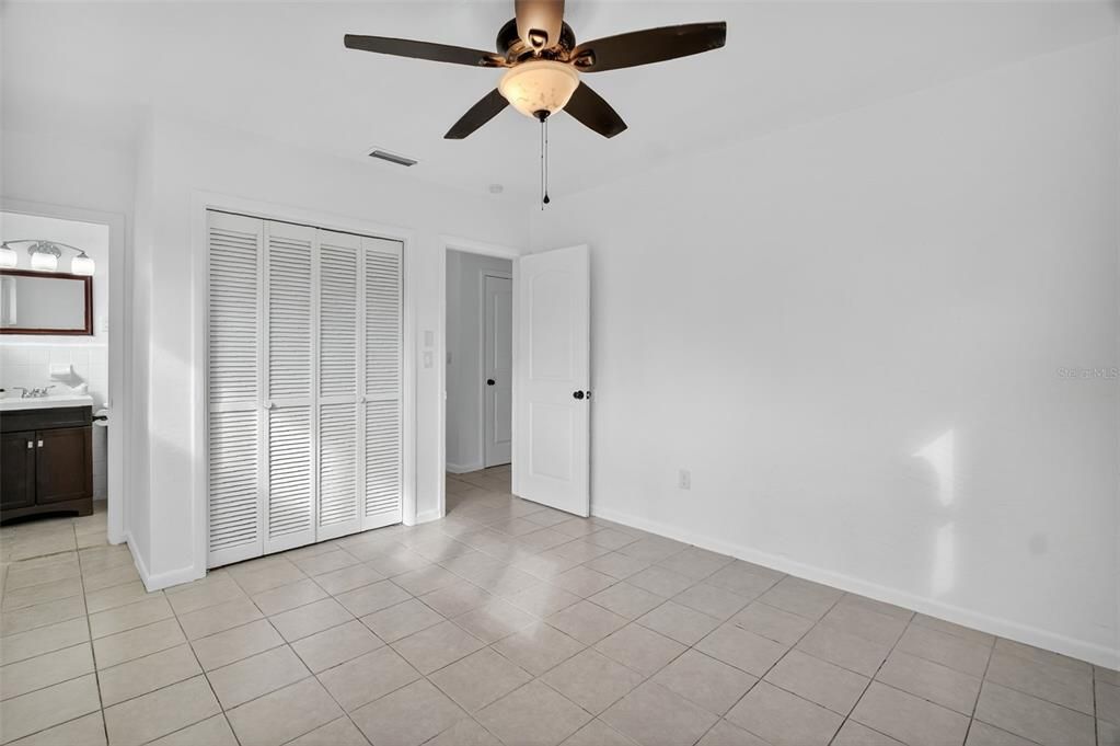 For Sale: $240,000 (3 beds, 2 baths, 1180 Square Feet)