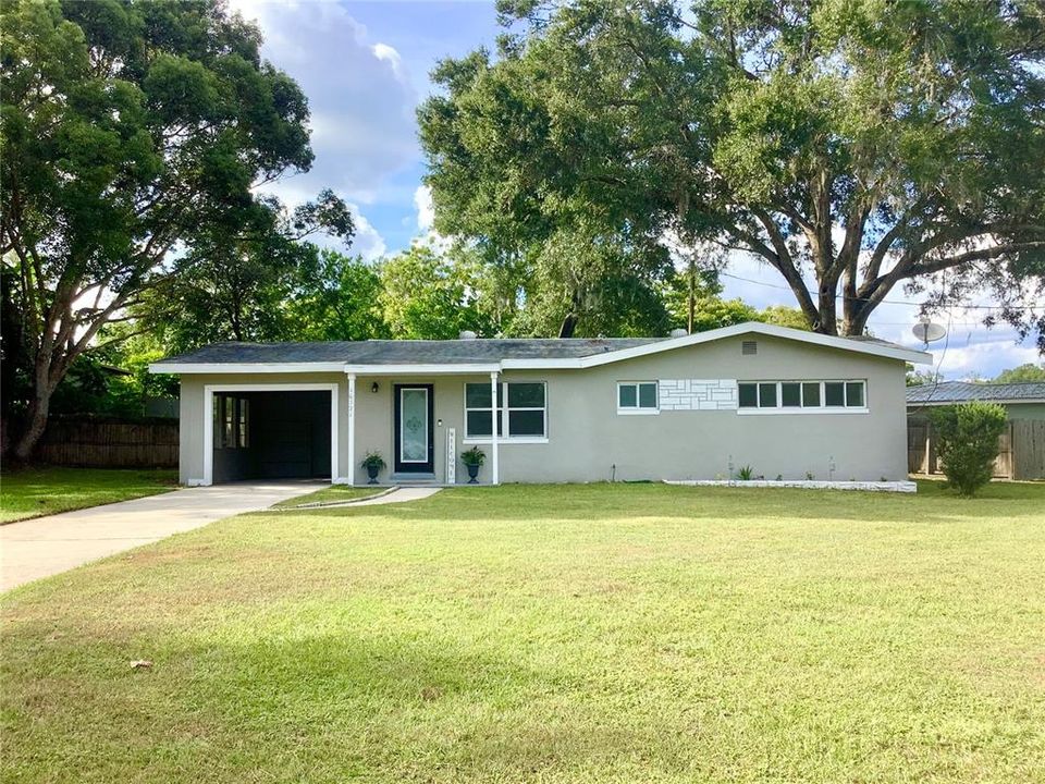 For Sale: $240,000 (3 beds, 2 baths, 1180 Square Feet)