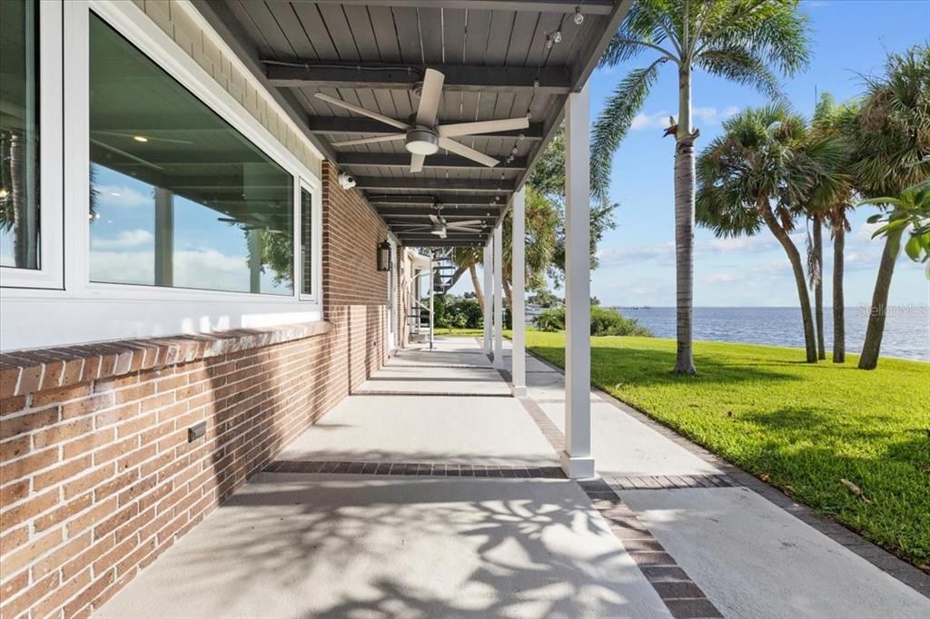 На продажу: $2,845,000 (5 спален, 5 ванн, 4884 Квадратных фут)