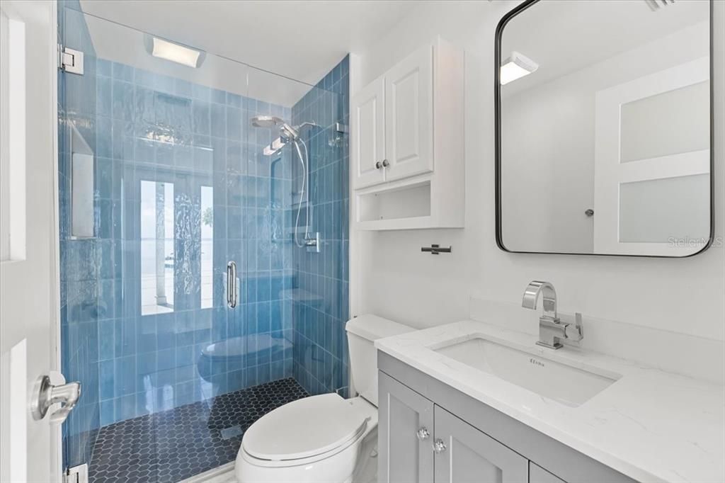 На продажу: $2,845,000 (5 спален, 5 ванн, 4884 Квадратных фут)