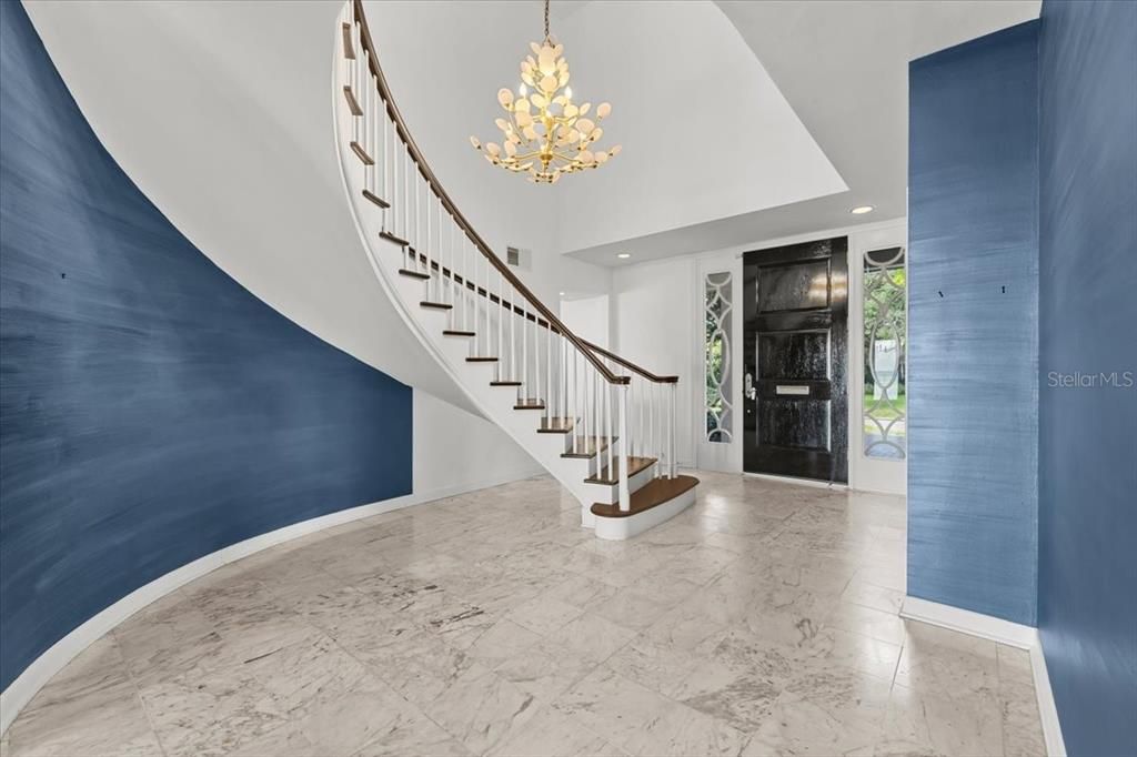 На продажу: $2,845,000 (5 спален, 5 ванн, 4884 Квадратных фут)