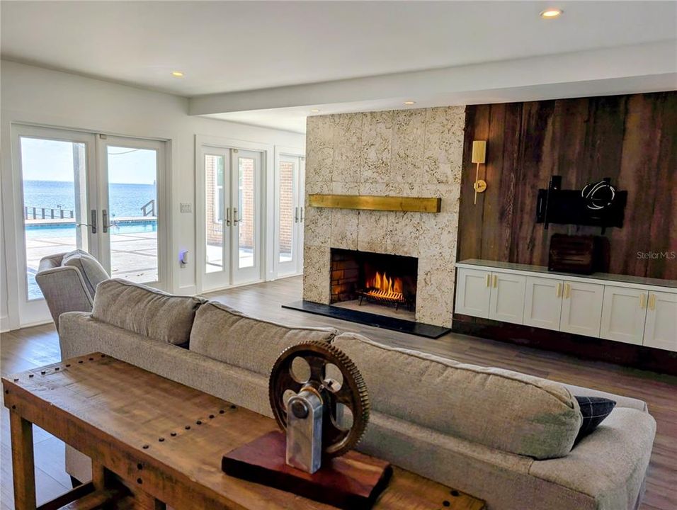 На продажу: $2,845,000 (5 спален, 5 ванн, 4884 Квадратных фут)