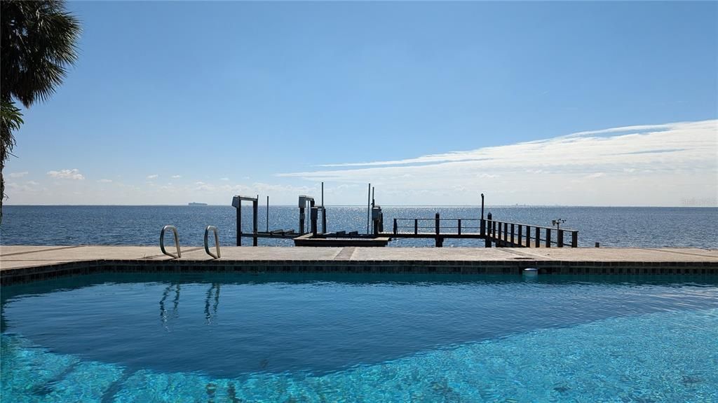 На продажу: $2,845,000 (5 спален, 5 ванн, 4884 Квадратных фут)