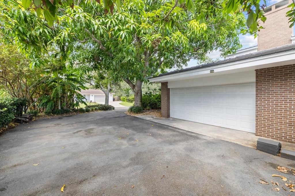 На продажу: $2,845,000 (5 спален, 5 ванн, 4884 Квадратных фут)