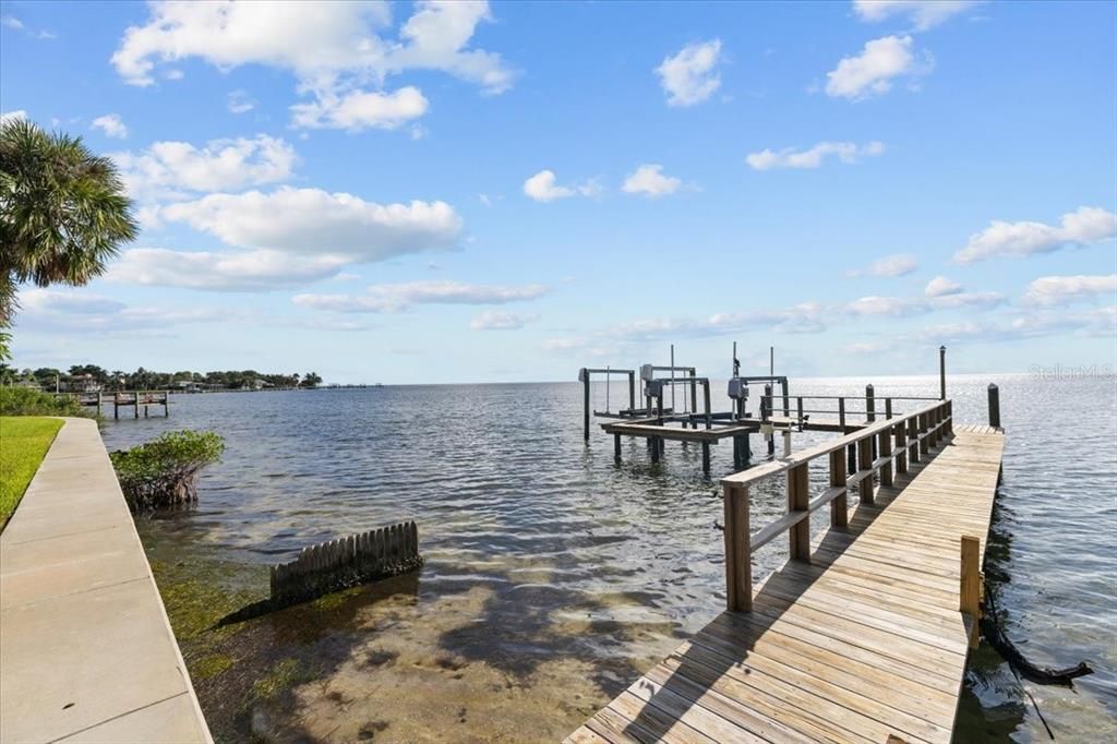 На продажу: $2,845,000 (5 спален, 5 ванн, 4884 Квадратных фут)