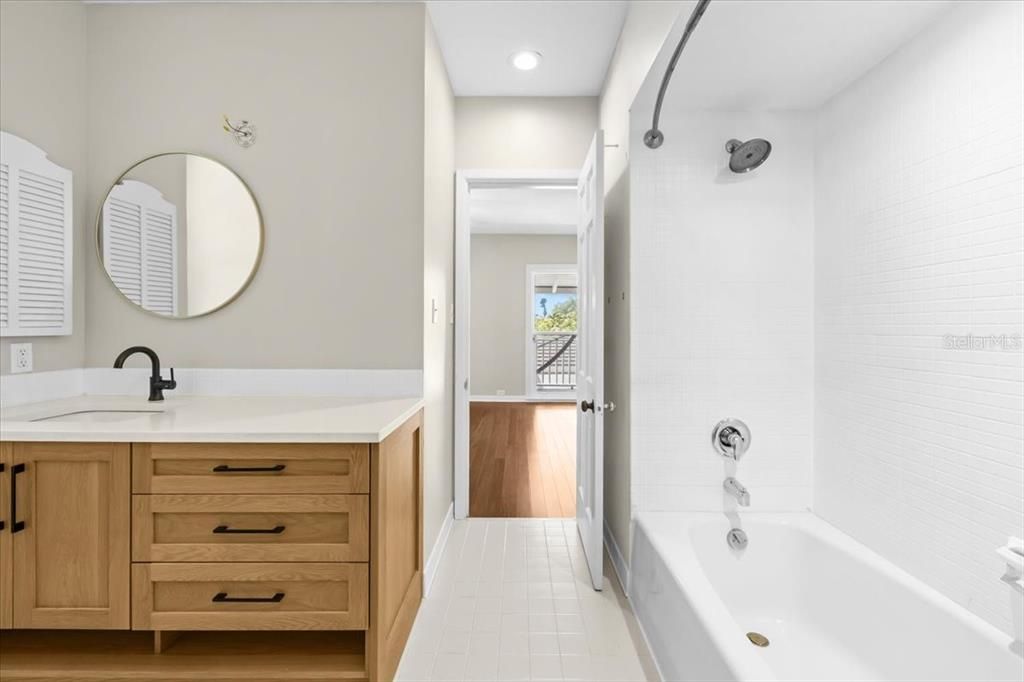 На продажу: $2,845,000 (5 спален, 5 ванн, 4884 Квадратных фут)