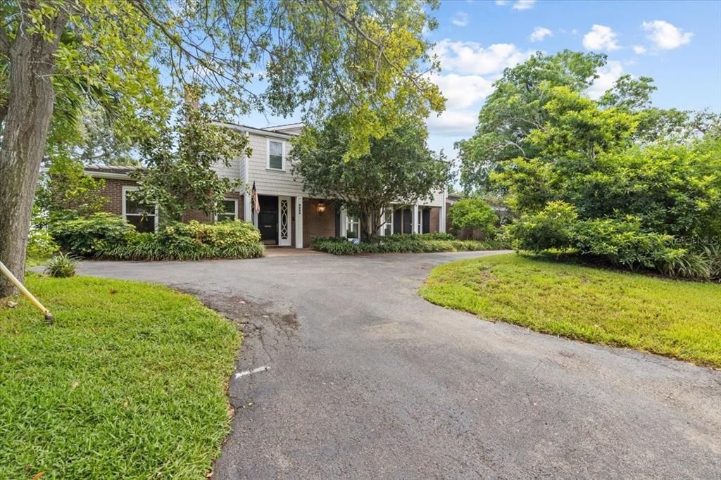 На продажу: $2,845,000 (5 спален, 5 ванн, 4884 Квадратных фут)