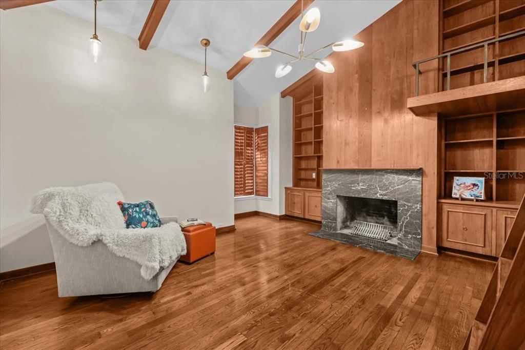 На продажу: $2,845,000 (5 спален, 5 ванн, 4884 Квадратных фут)