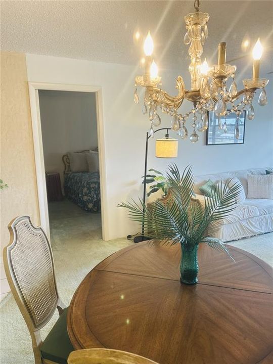 Active With Contract: $145,000 (1 beds, 1 baths, 846 Square Feet)