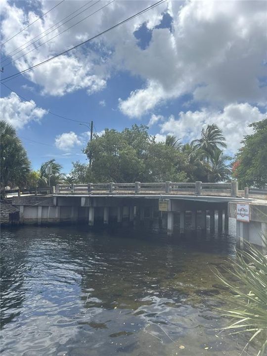 Active With Contract: $145,000 (1 beds, 1 baths, 846 Square Feet)