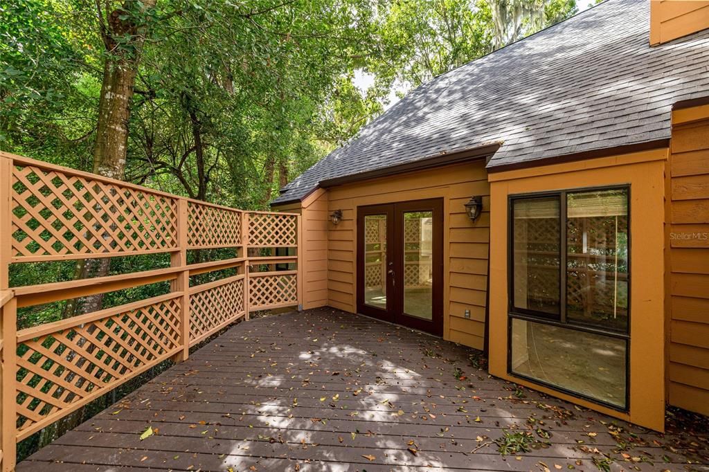 Под контрактом: $165,000 (2 спален, 2 ванн, 1461 Квадратных фут)