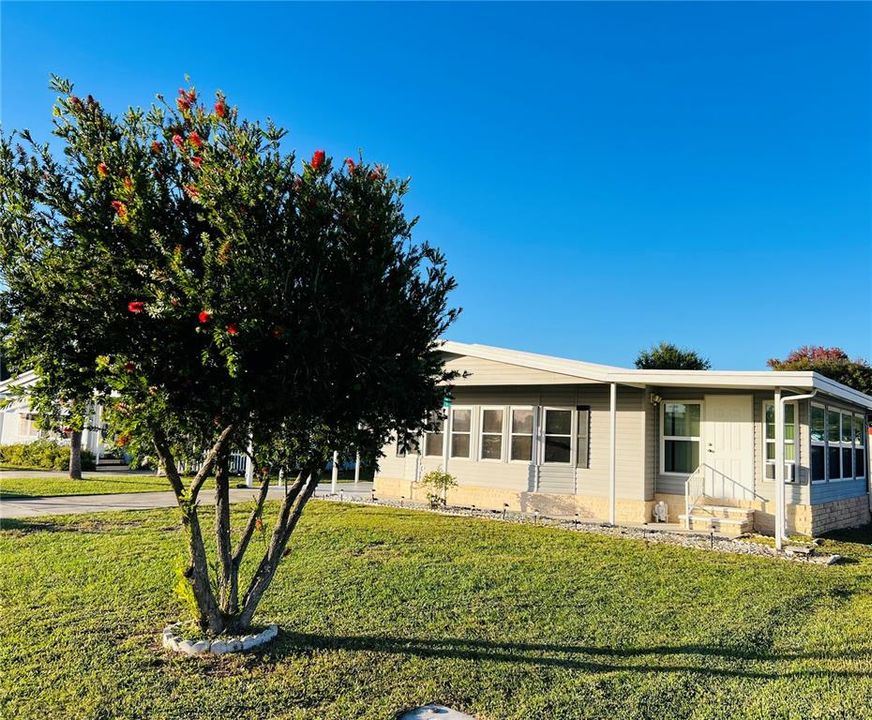 For Sale: $185,000 (2 beds, 2 baths, 1344 Square Feet)