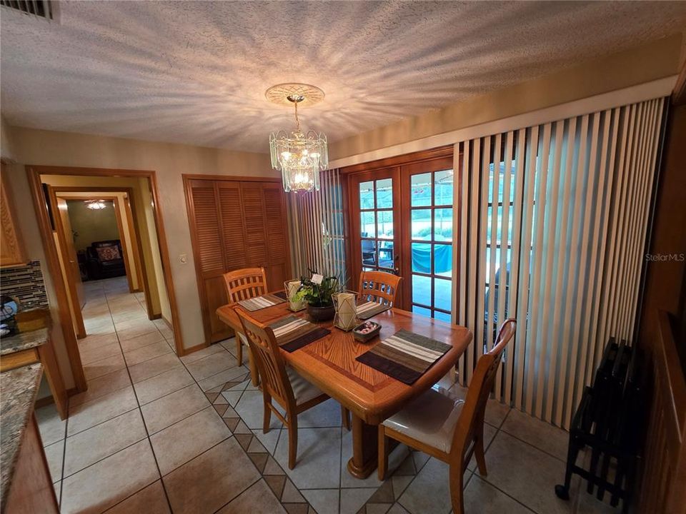 For Sale: $654,000 (4 beds, 3 baths, 2645 Square Feet)