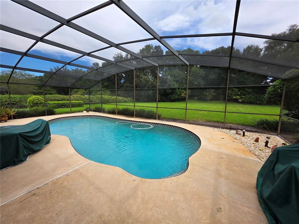 For Sale: $654,000 (4 beds, 3 baths, 2645 Square Feet)