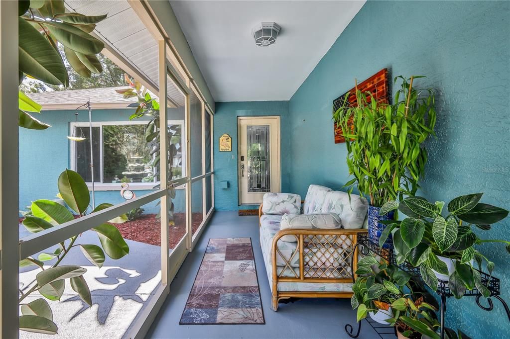 Под контрактом: $330,000 (3 спален, 2 ванн, 1793 Квадратных фут)