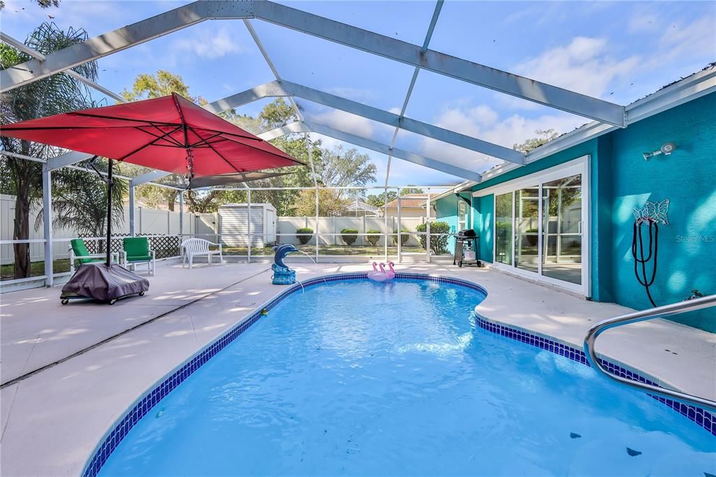 Под контрактом: $330,000 (3 спален, 2 ванн, 1793 Квадратных фут)