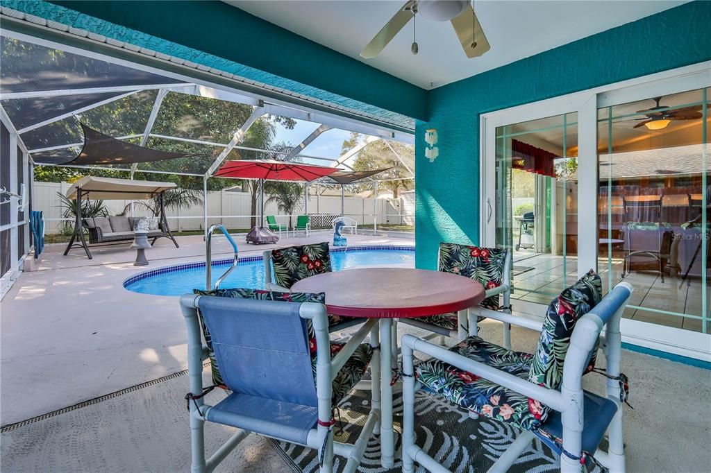 Под контрактом: $330,000 (3 спален, 2 ванн, 1793 Квадратных фут)