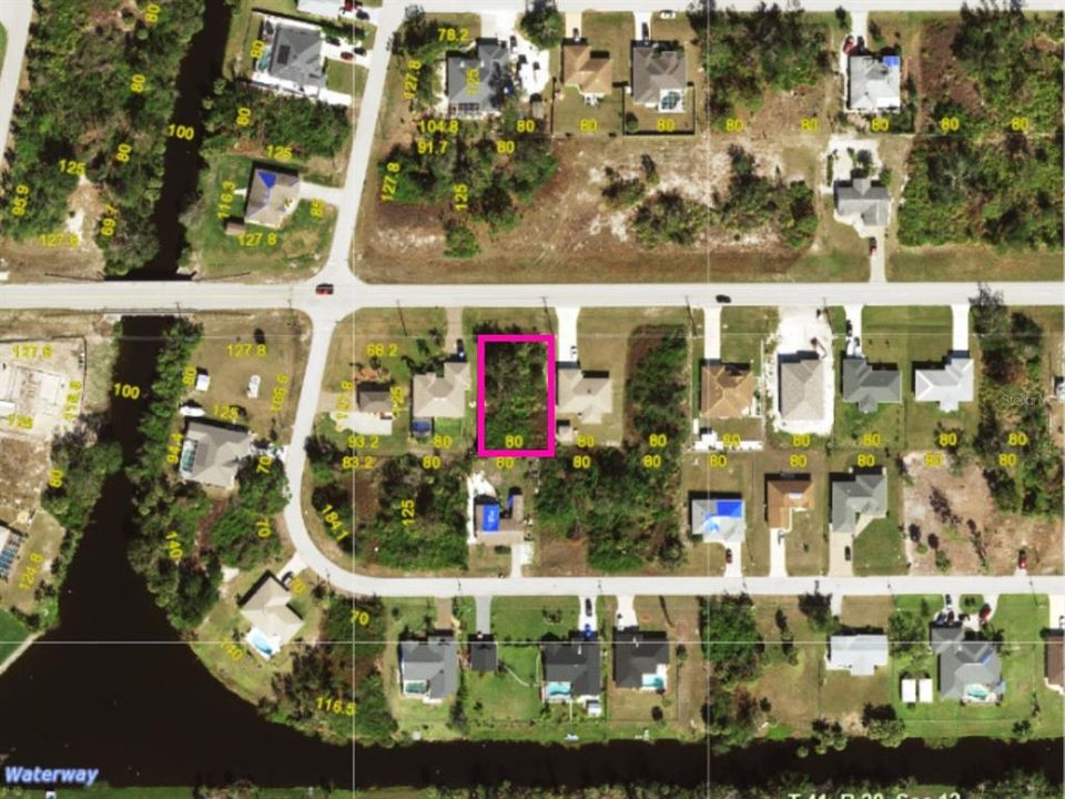 На продажу: $18,000 (0.23 acres)