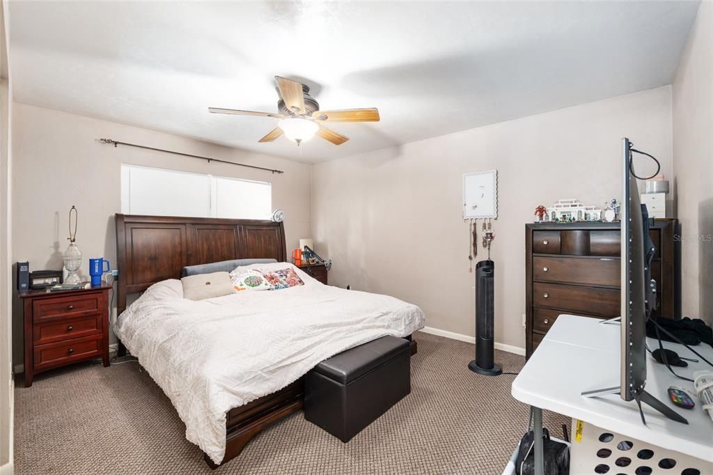 Active With Contract: $599,900 (8 beds, 0 baths, 3360 Square Feet)