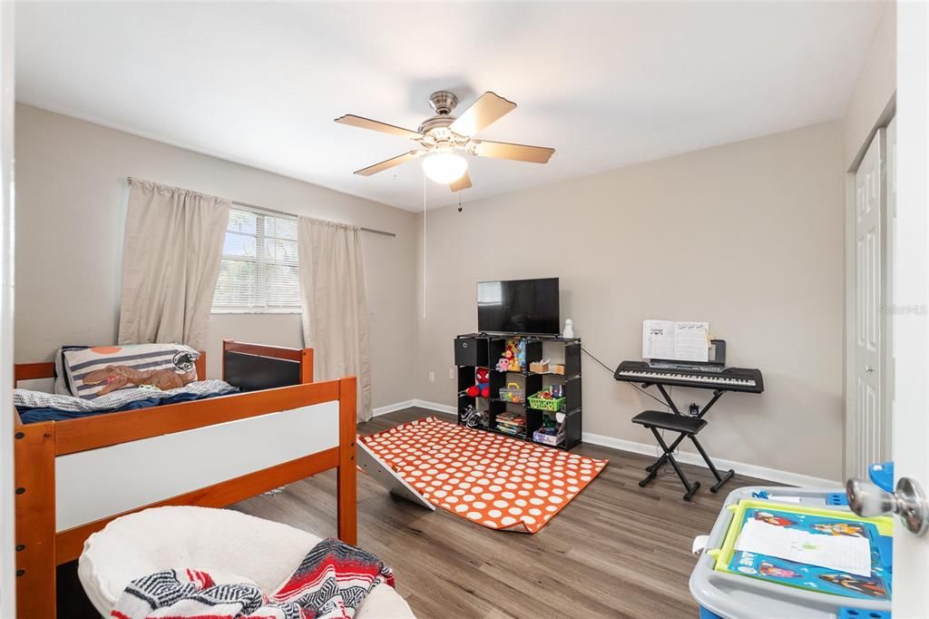 Active With Contract: $599,900 (8 beds, 0 baths, 3360 Square Feet)