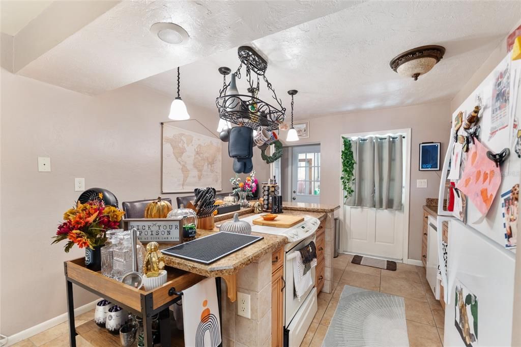 Active With Contract: $599,900 (8 beds, 0 baths, 3360 Square Feet)