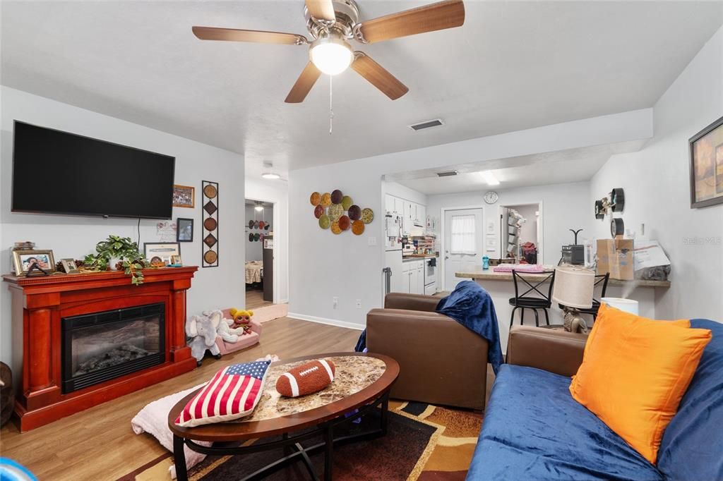 Active With Contract: $599,900 (8 beds, 0 baths, 3360 Square Feet)