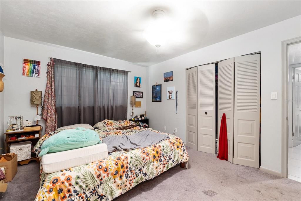 Active With Contract: $599,900 (8 beds, 0 baths, 3360 Square Feet)