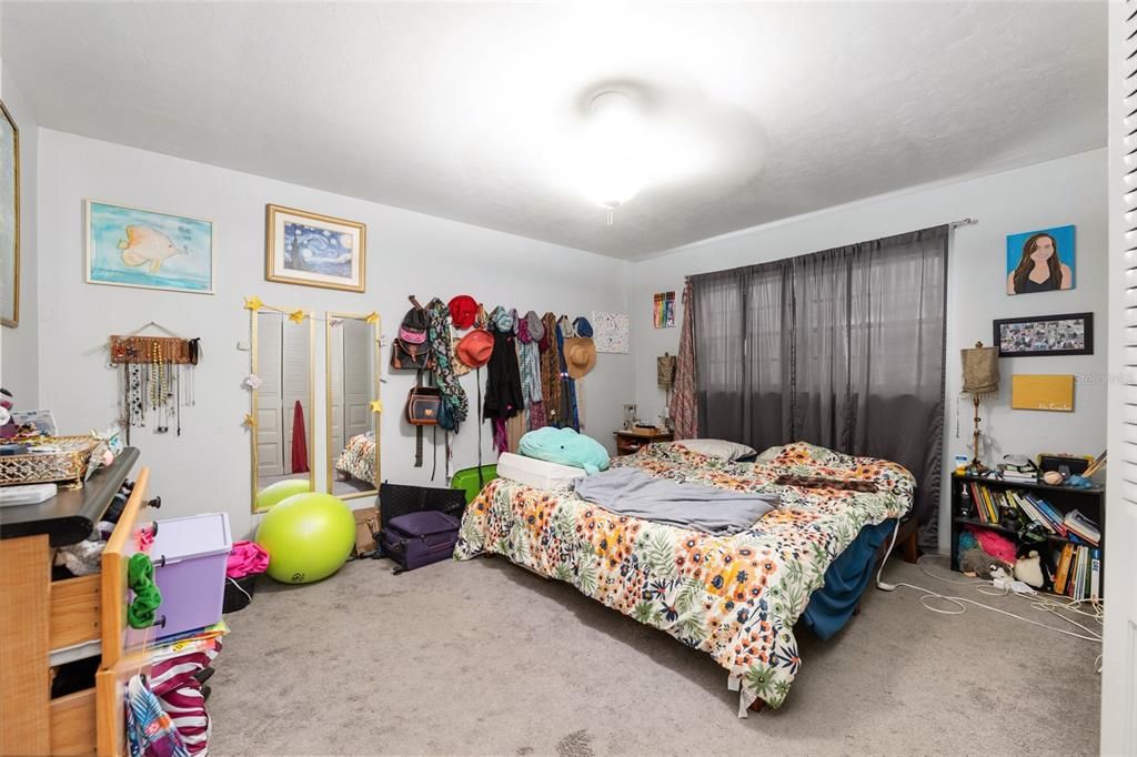 Active With Contract: $599,900 (8 beds, 0 baths, 3360 Square Feet)