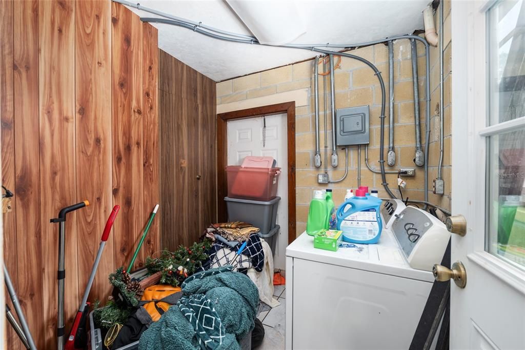 Active With Contract: $599,900 (8 beds, 0 baths, 3360 Square Feet)