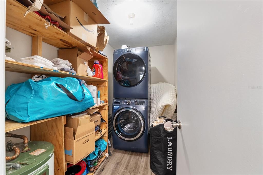 Active With Contract: $599,900 (8 beds, 0 baths, 3360 Square Feet)