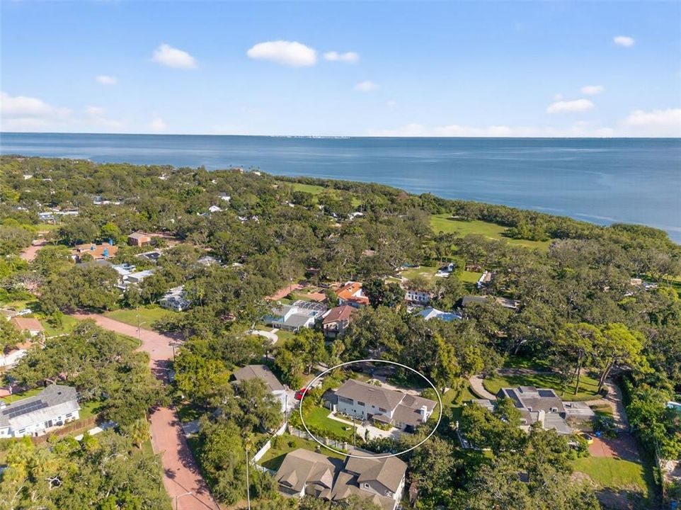 En Venta: $979,000 (4 camas, 2 baños, 2375 Pies cuadrados)