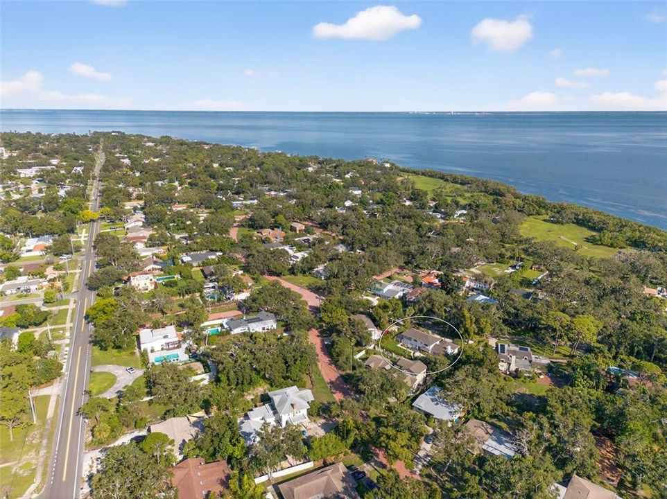 En Venta: $979,000 (4 camas, 2 baños, 2375 Pies cuadrados)