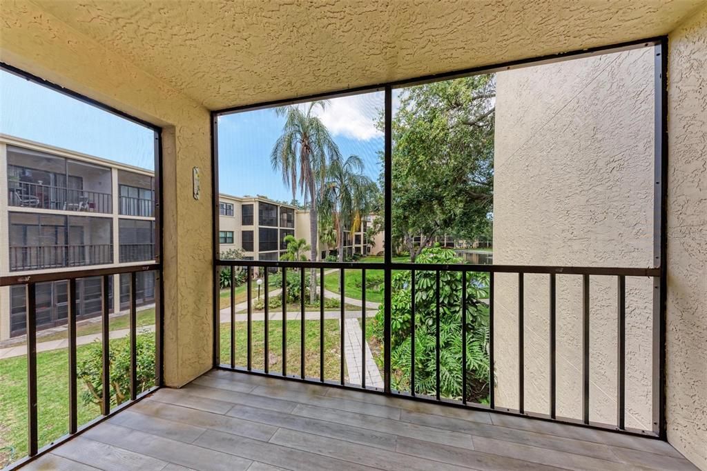 В аренду: $1,300 (1 спален, 1 ванн, 924 Квадратных фут)