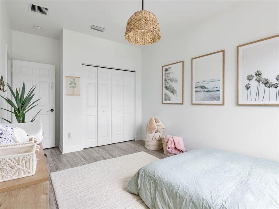 For Sale: $819,900 (4 beds, 2 baths, 2452 Square Feet)