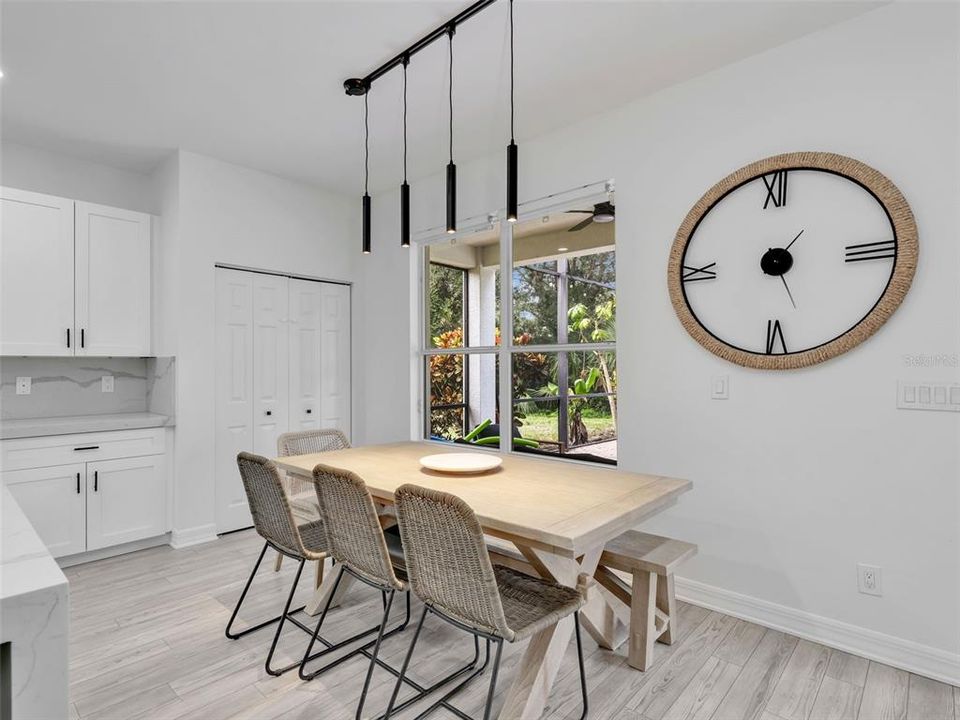 For Sale: $819,900 (4 beds, 2 baths, 2452 Square Feet)